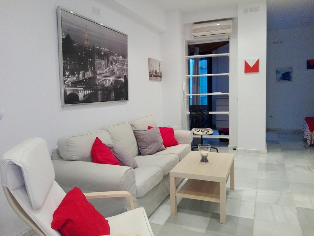 Centrico Apartamento Con Patio Privado Seville Luaran gambar