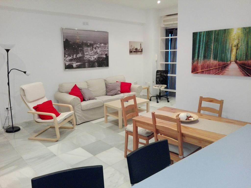 Centrico Apartamento Con Patio Privado Seville Luaran gambar