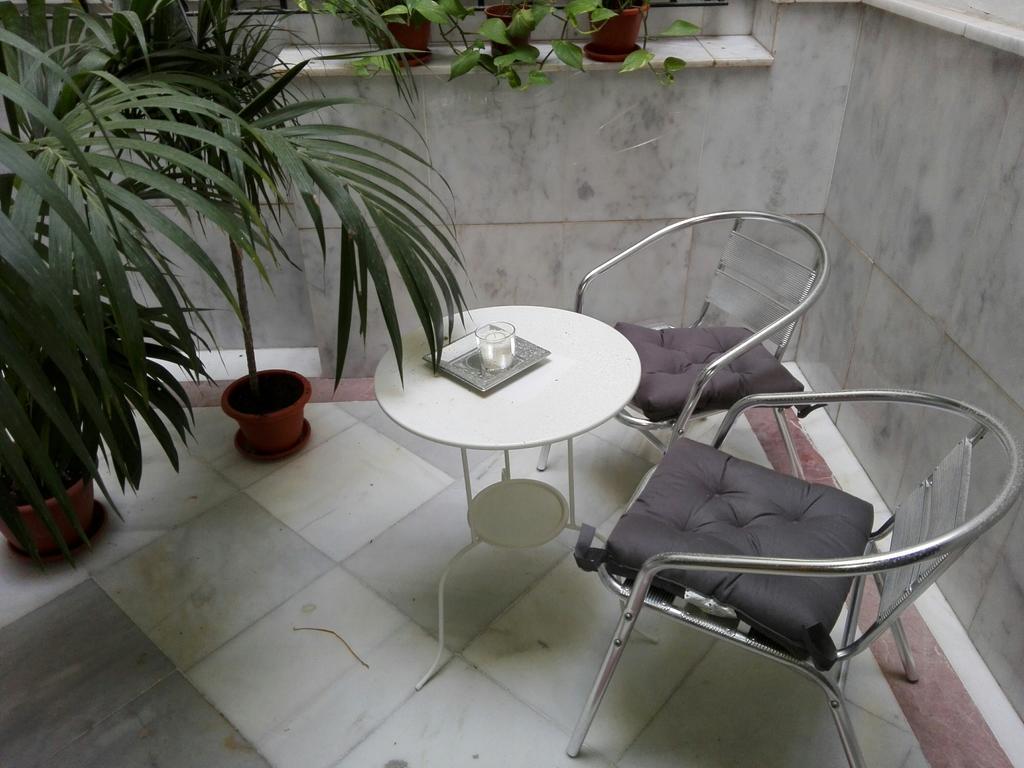 Centrico Apartamento Con Patio Privado Seville Luaran gambar