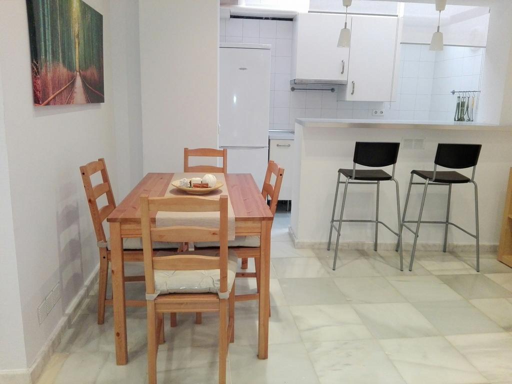 Centrico Apartamento Con Patio Privado Seville Luaran gambar