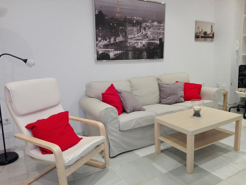 Centrico Apartamento Con Patio Privado Seville Luaran gambar